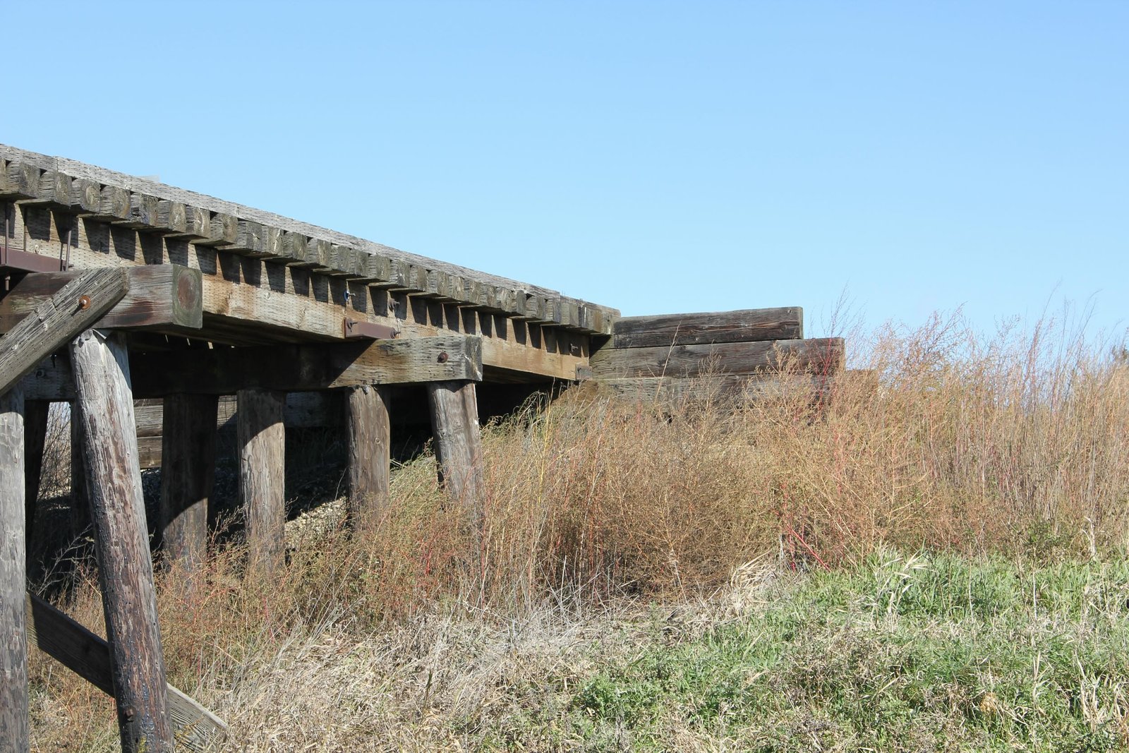North abutment